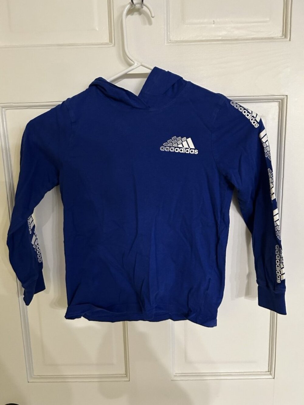 Adidas Boys T-shirt With Hood Size 6      0606